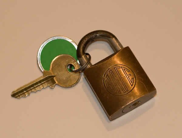 Brass safe padlock